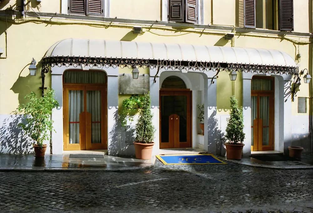Hotel Canova — Rome