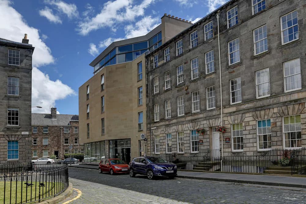 Ten Hill Place Hotel — Edinburgh
