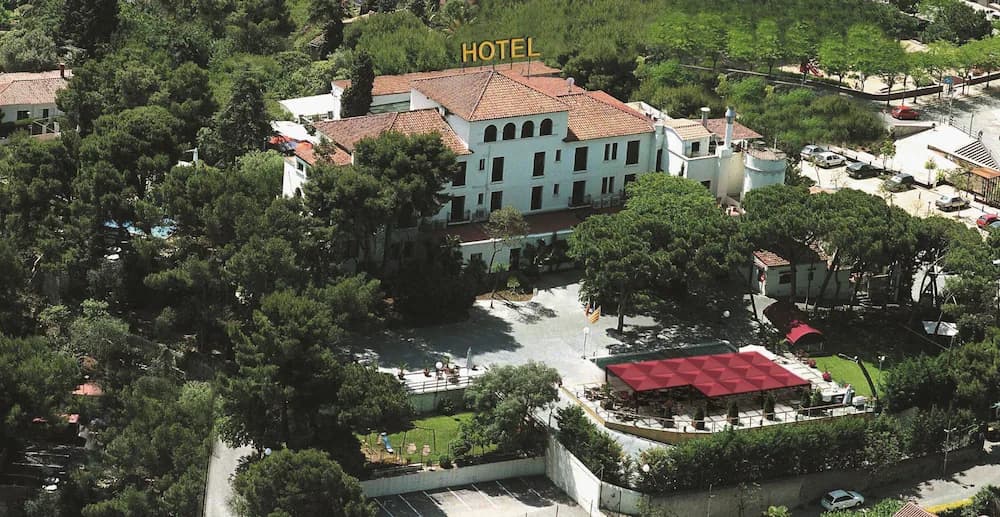 Hotel EL CASTELL de Sant Boi — Cornellà de Llobregat