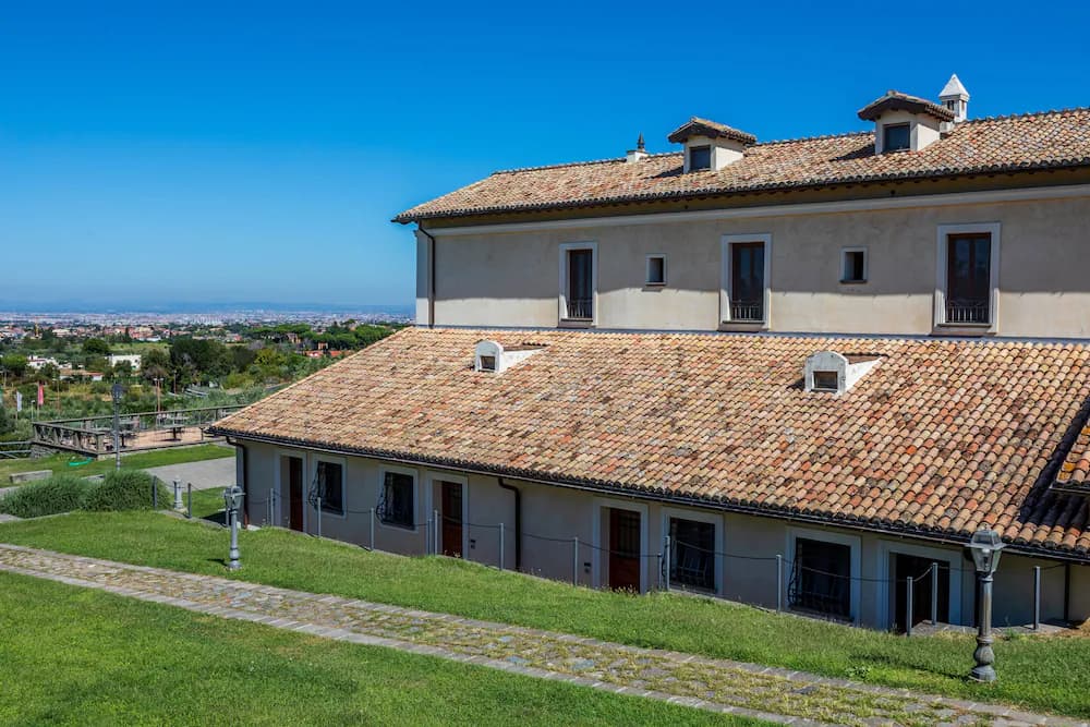 Hotel Ristorante Pietra di Ponente S. R. L. - Residenza D'Epoca — Rome