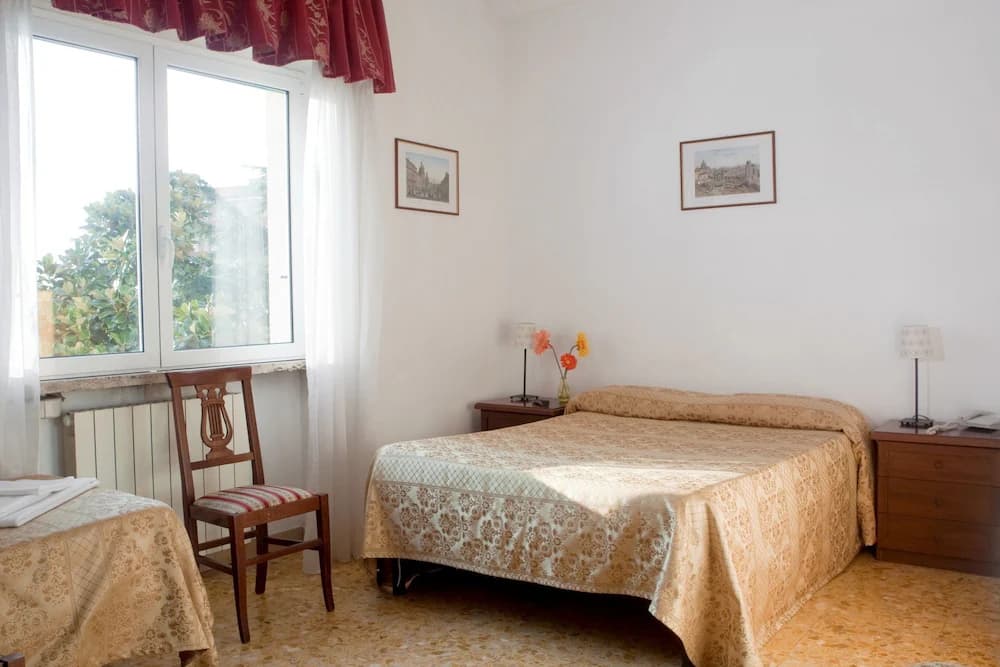 Hotel Antico Acquedotto — Rome