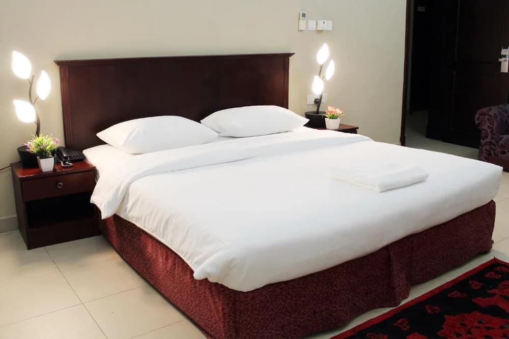 Sahara Hotel Apartments — Muscat