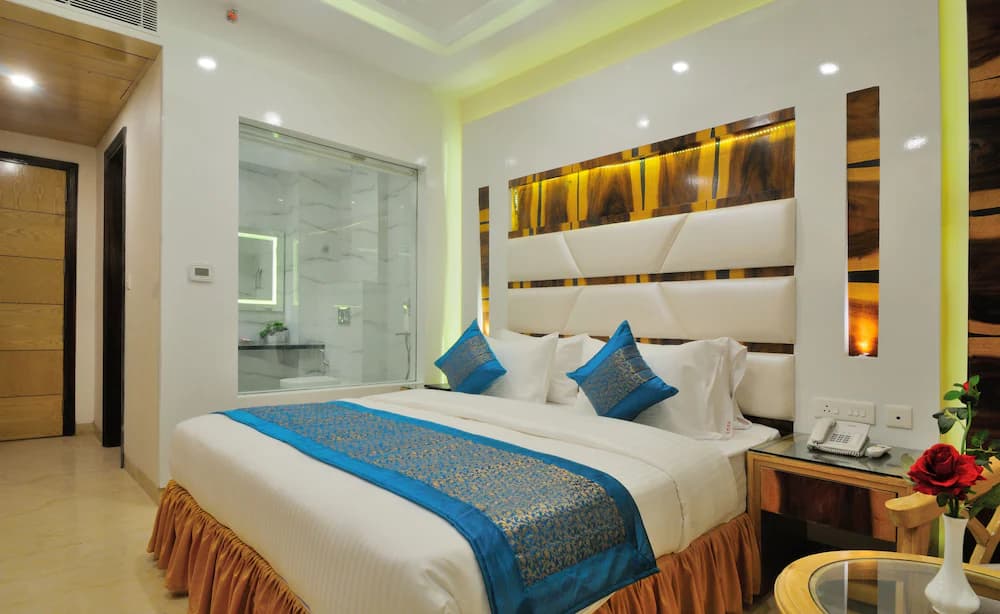 Hotel Gold Regency — Delhi