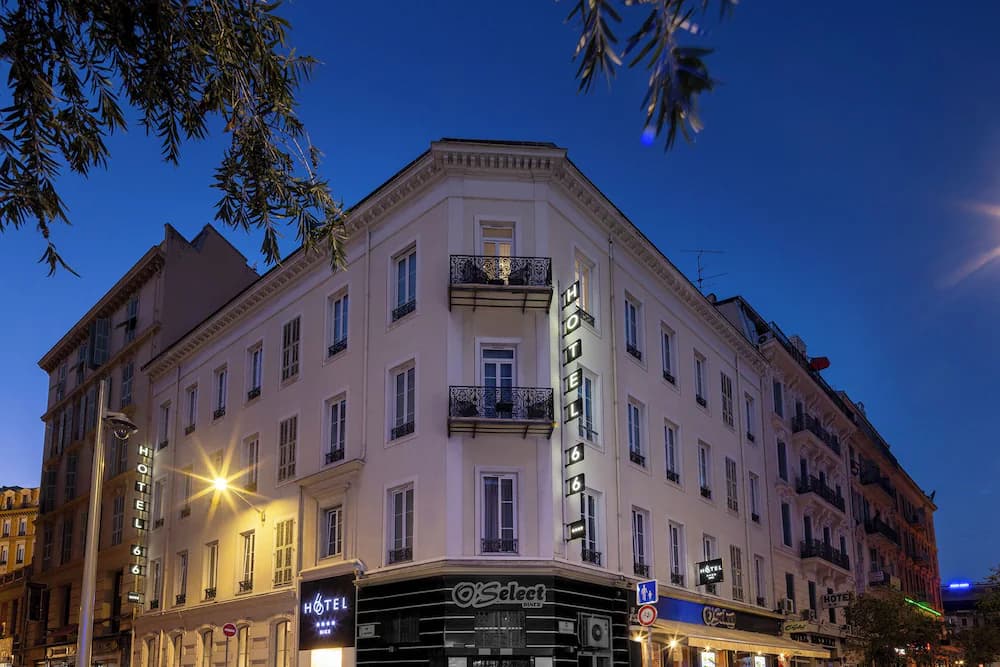 Hotel 66 Nice — Nice