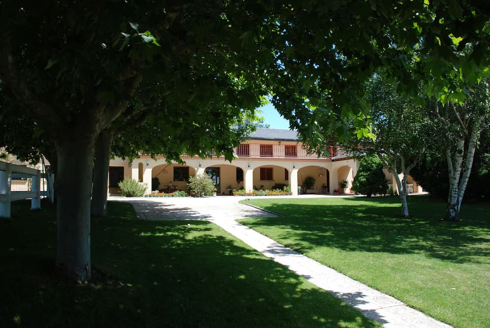 B&B Yeguada la parrilla — El Escorial