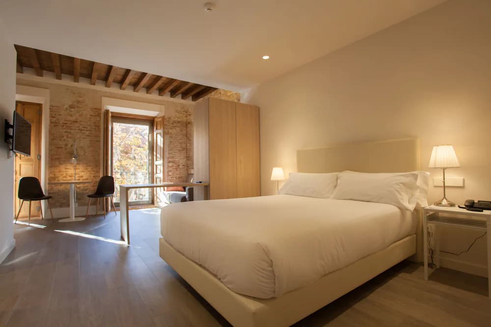 San Lorenzo Suites — El Escorial