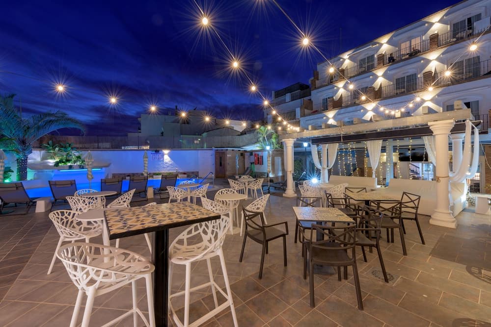 Hotel Nerja Princ — Nerja