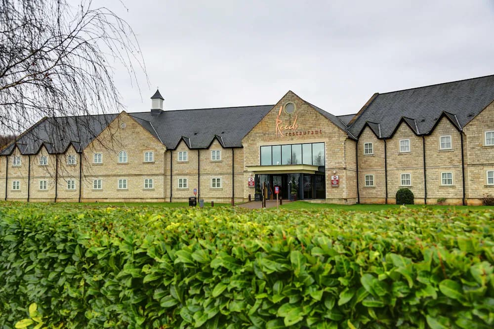 Best Western Plus Pastures Hotel — Sheffield