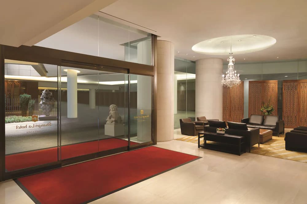 Shangri-La Vancouver — Vancouver
