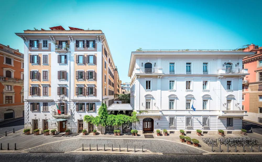 Hotel Locarno — Rome
