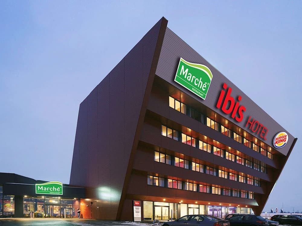 Hotel ibis Vienna Airport — Vienna