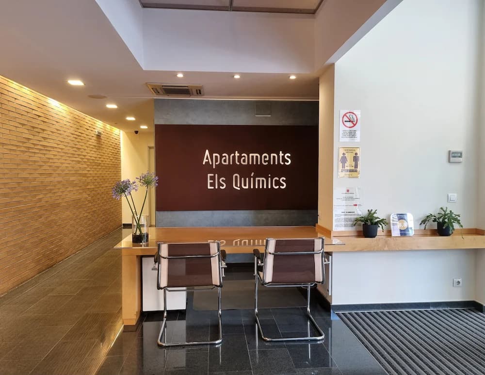 Apartaments Els Químics — Girona