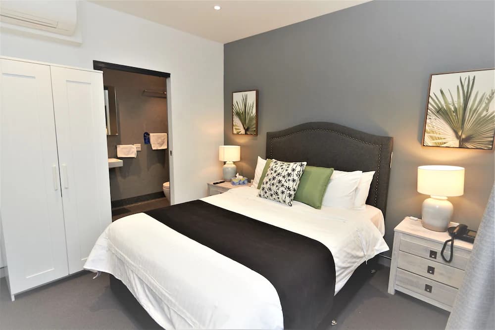 Mariners Court Hotel — Sydney