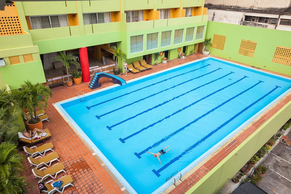 Aiya Residence & Sport Club BTS Budget Hotel — Bangkok