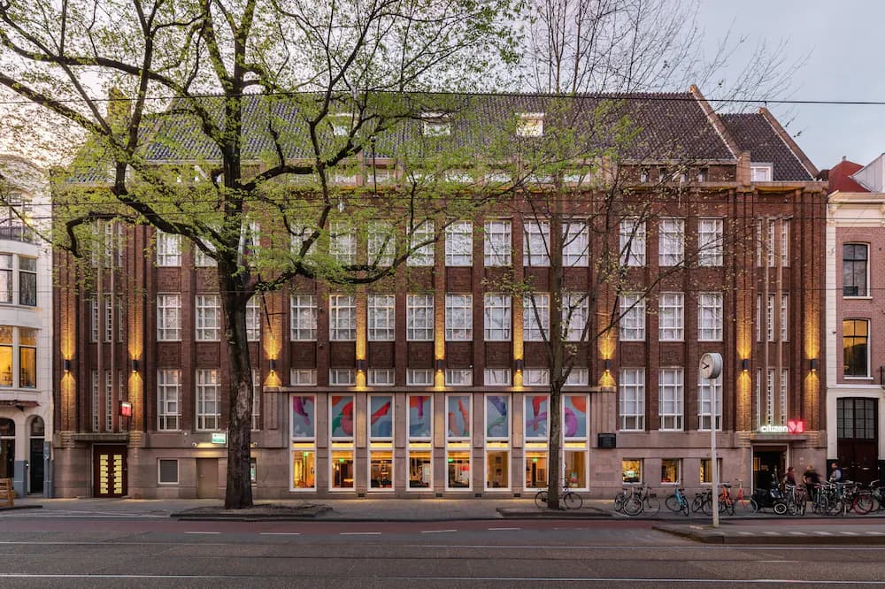 citizenM Amsterdam Amstel — Amsterdam