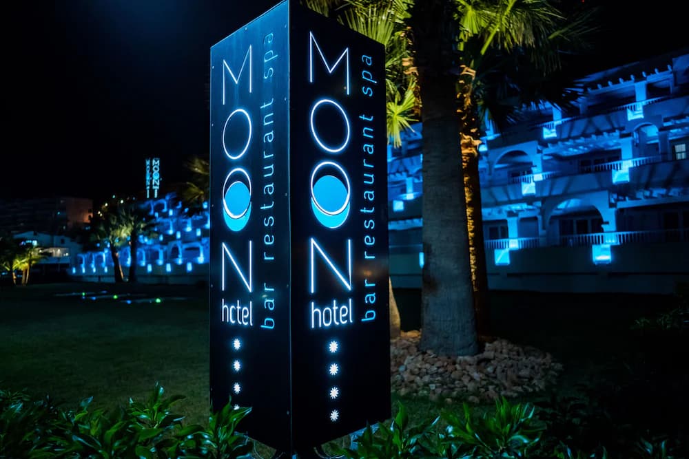 Hotel Moon & SPA — Aguadulce