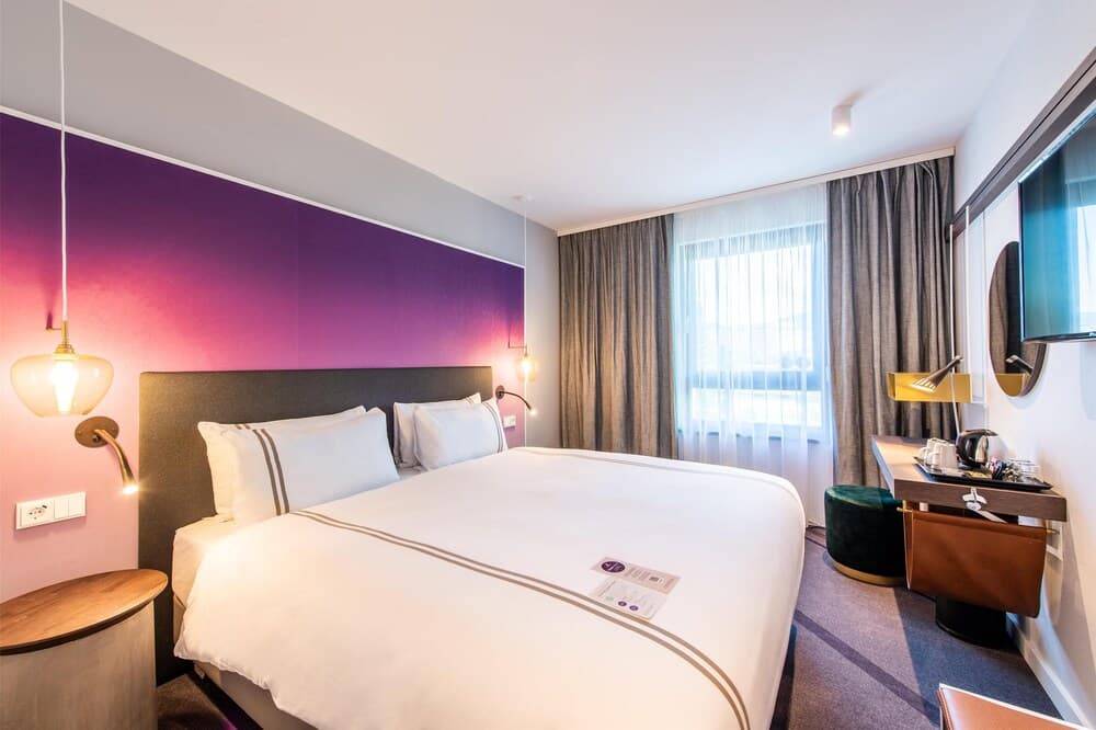 Premier Inn Heidelberg City Bahnstadt Hotel — Dossenheim