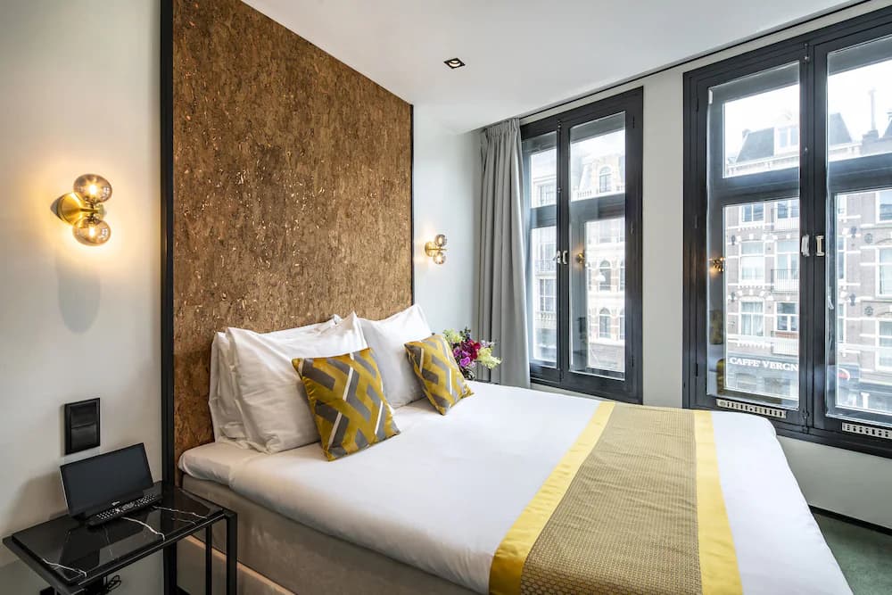 PH Hotel De Entree — Amsterdam