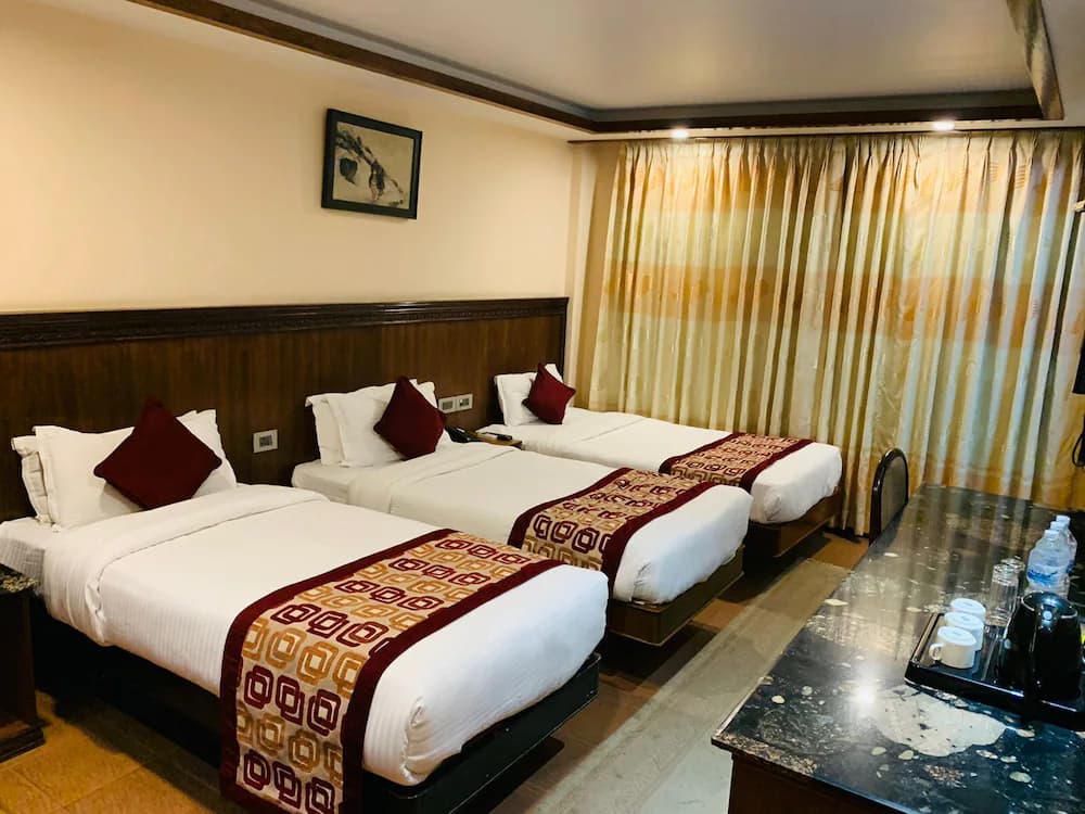 Hotel Yakroo Manang — Kathmandu