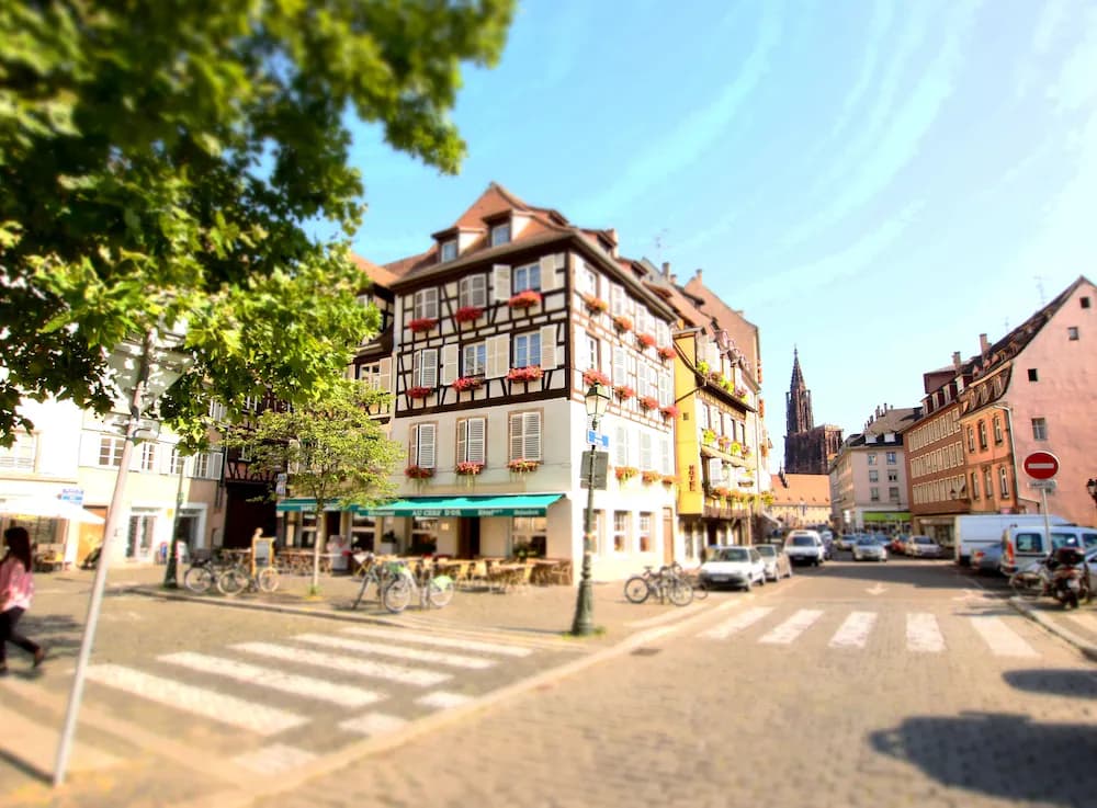 Logis Hôtel Au Cerf d'Or — Strasbourg