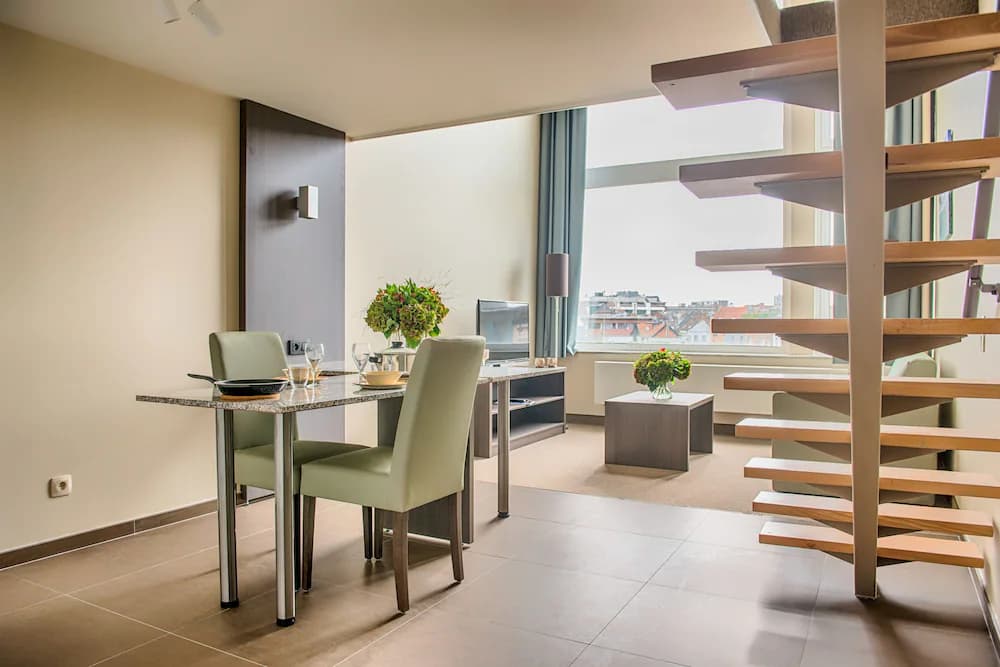 Arass Hotel*** & Business Flats — Zwijndrecht