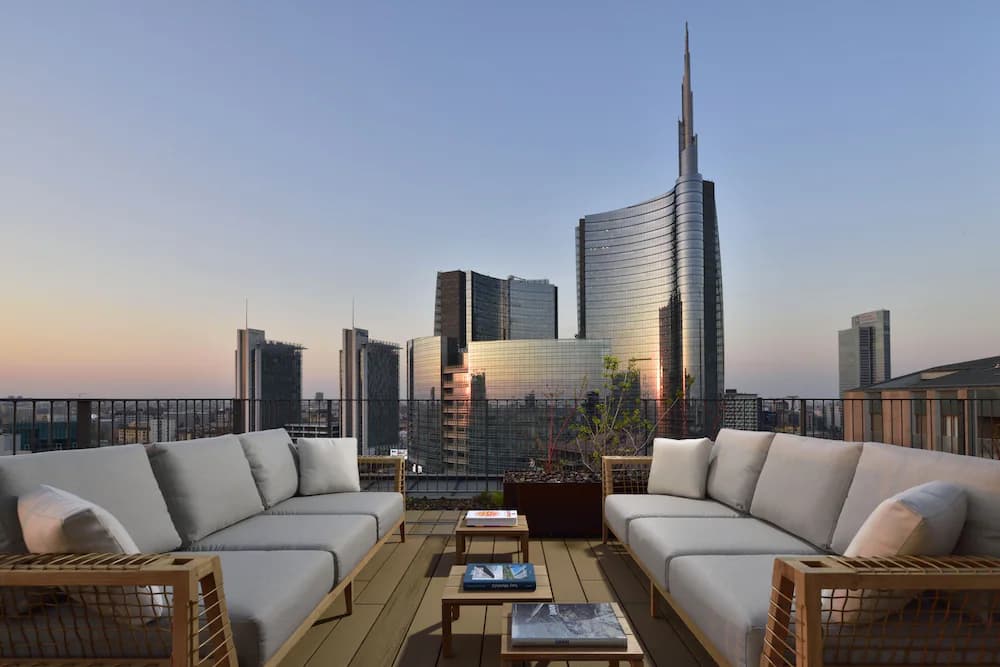 Milano Verticale UNA Esperienze — Milan