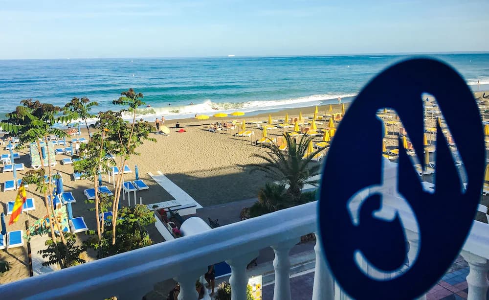 Hotel Mediterráneo Carihuela — Torremolinos