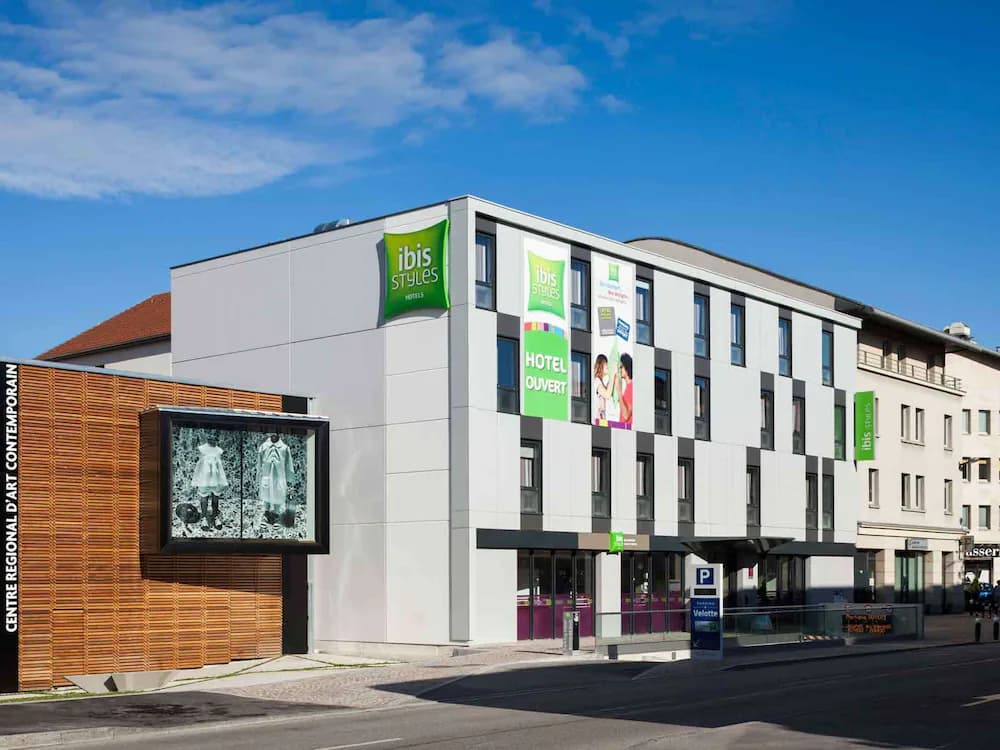Hotel ibis Styles Montbeliard Centre Velotte — Valentigney