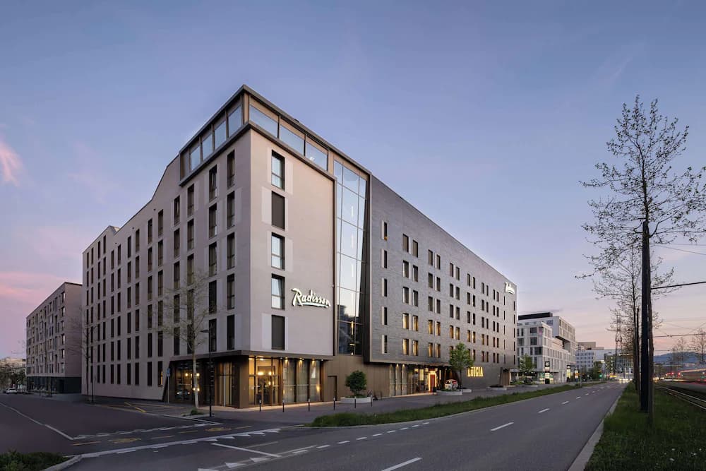 Radisson Hotel & Suites Zurich — Zurich