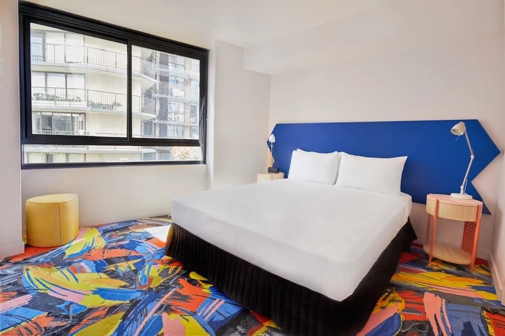 ADGE Apartment Hotel — Sydney