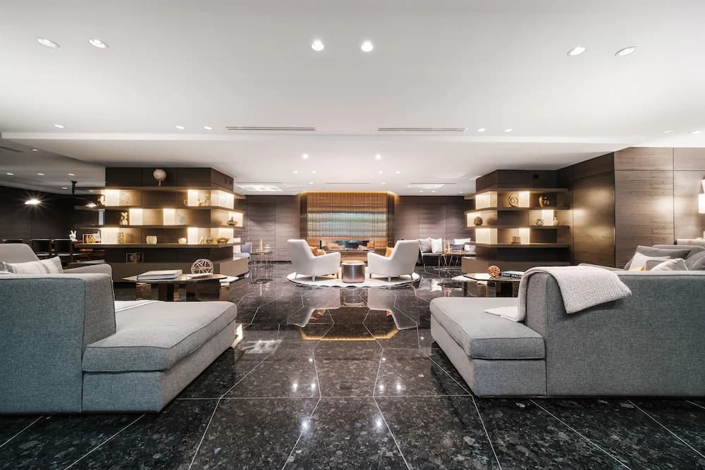 Paradox Hotel Vancouver — Vancouver