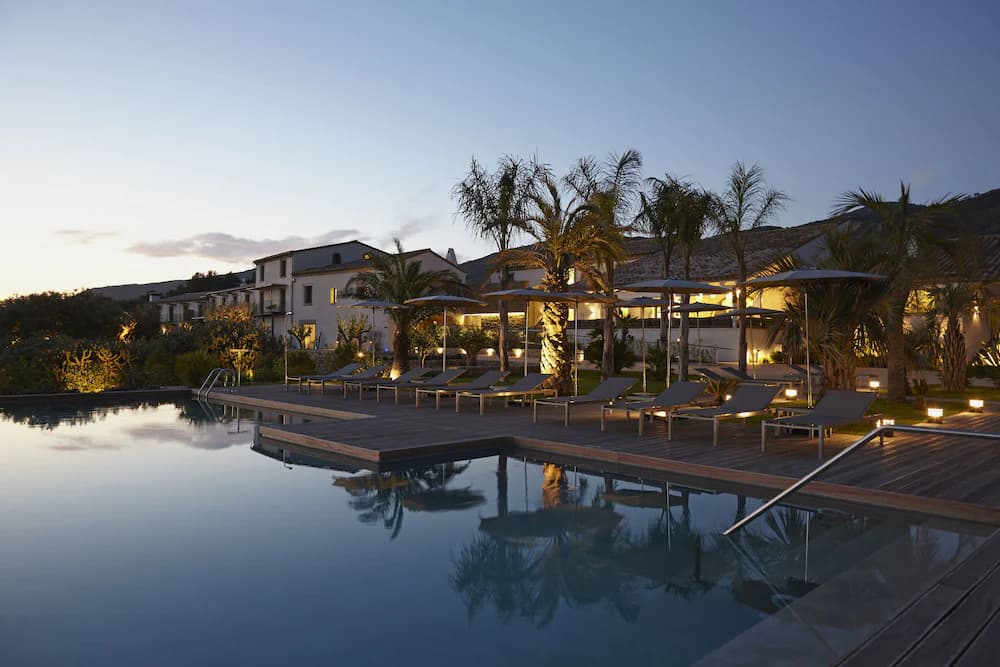 Mas Lazuli Hotel — Roses