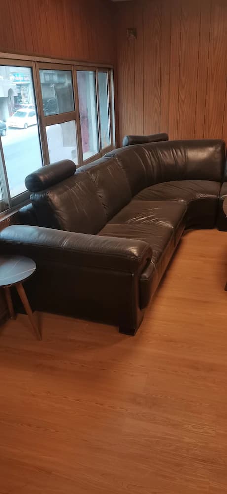 Al Monzer Hotel — Amman