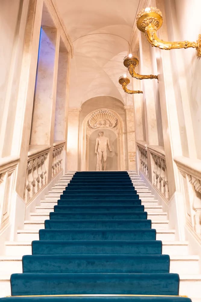 PALAZZO ROMA — Rome