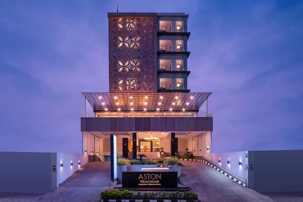ASTON Pekalongan Syariah Hotel & Conference Center — Wiradesa