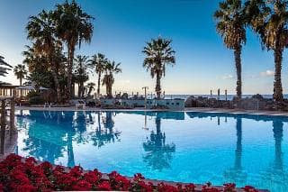 Royal Savoy Hotel —