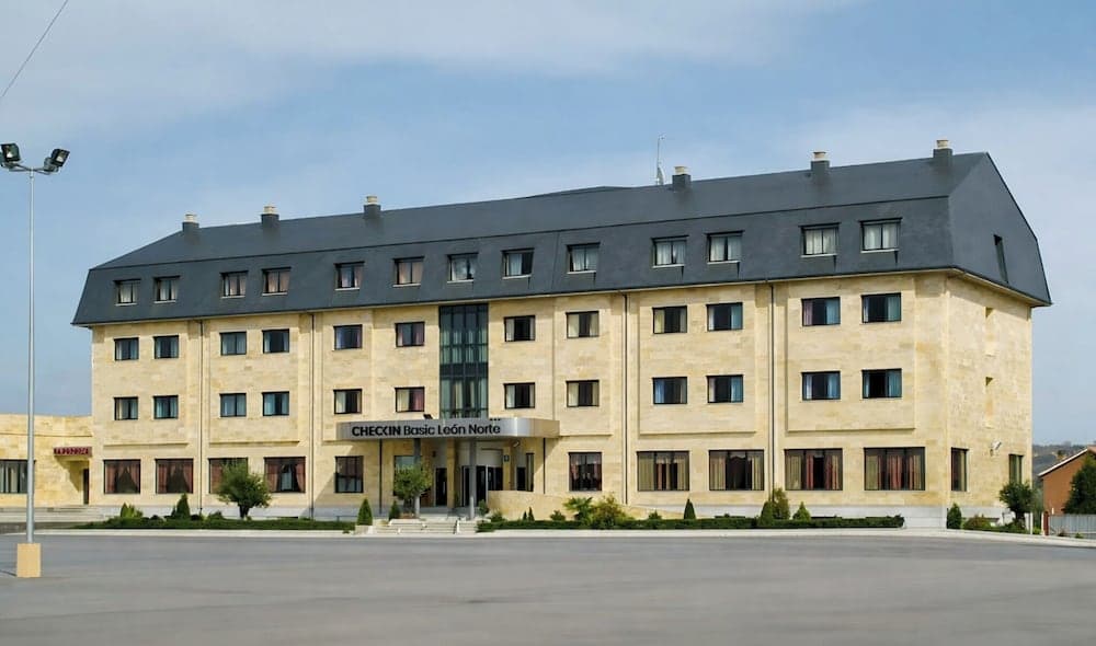 Hotel Checkin Basic Leon Norte — Leon