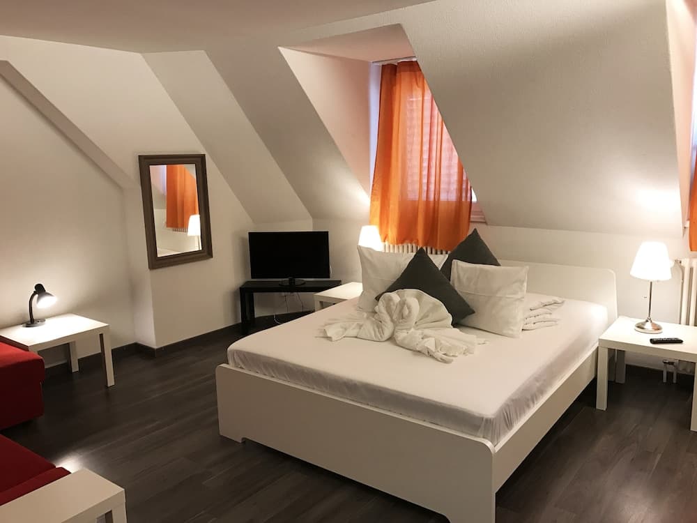 INSIDE FIVE - City Apartments — Zurich