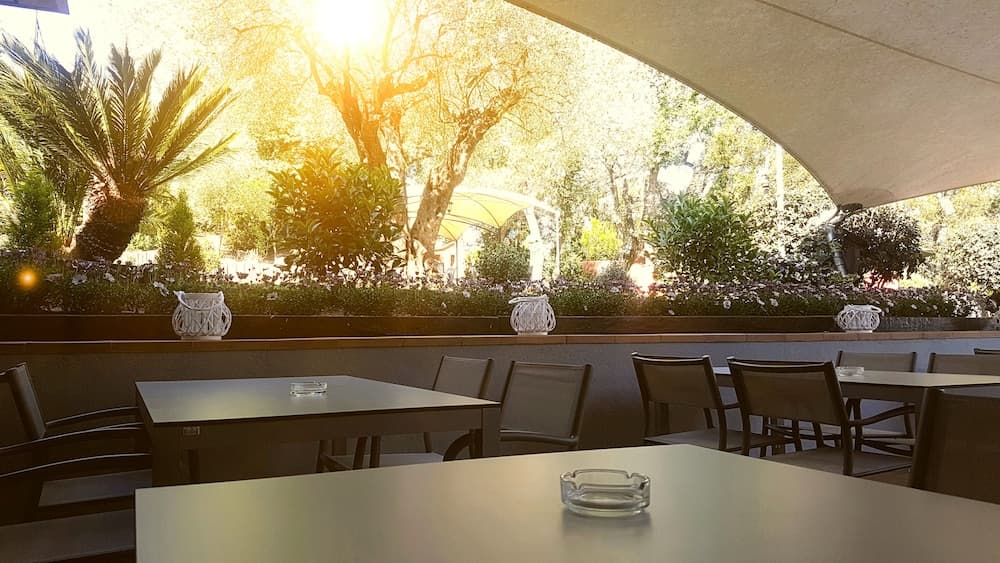 Hostal Esteba — Girona