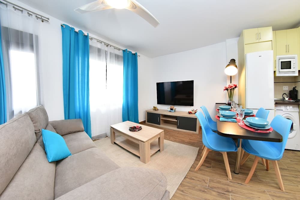 Zenbeach 1A Playa Carihuela — Torremolinos