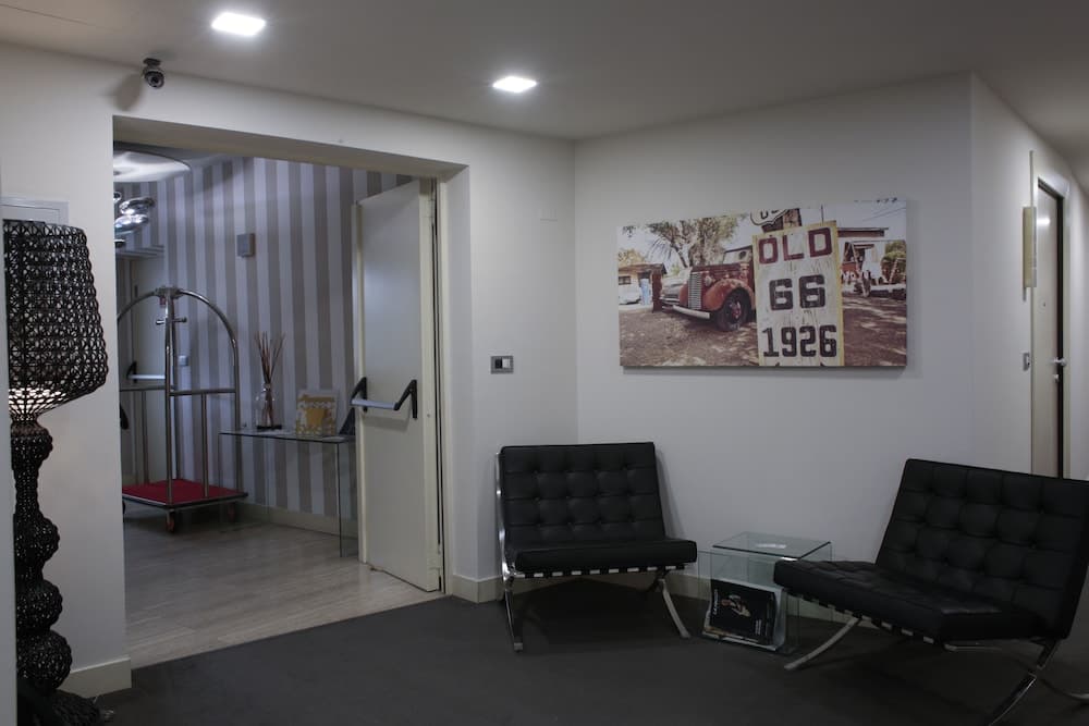 HOME CLUB SUITE HOTEL — Cosenza