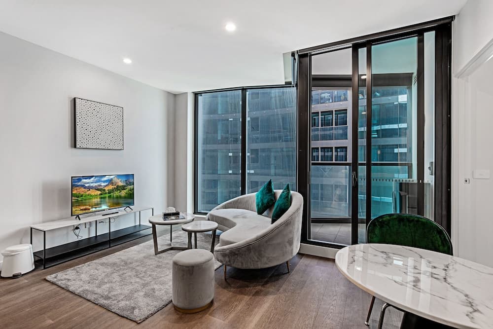 Lumina Suites — Melbourne