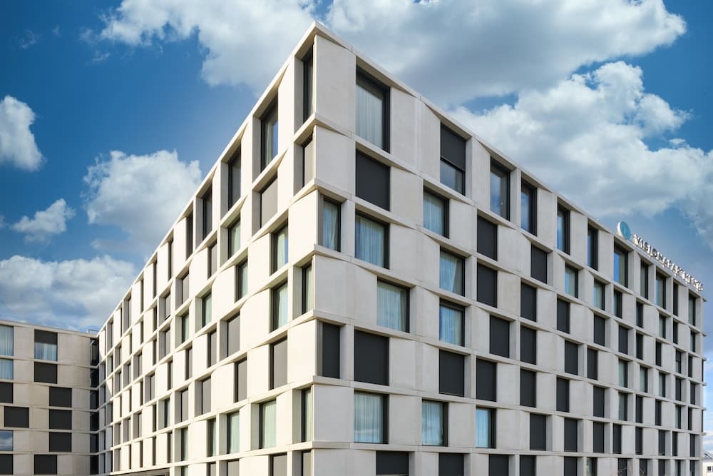 VISIONAPARTMENTS Glattbrugg — Zurich