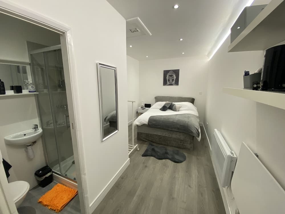 Beautiful 1-Bed Studio in Uxbridge, London — London