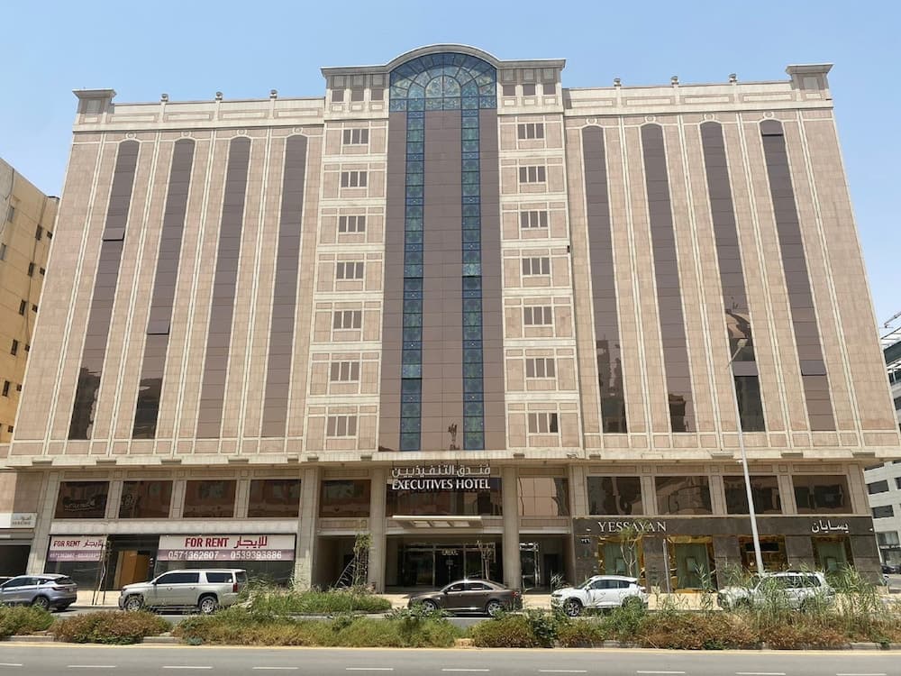 Bnbmehomes - Damac Esclusiva — Riyadh