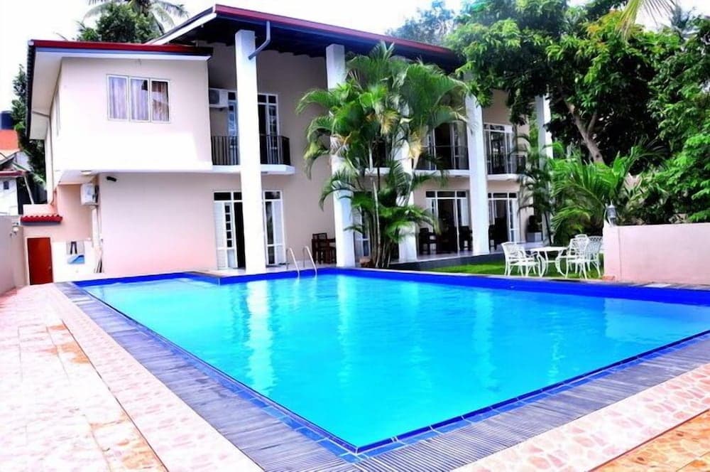 Grand 7 Hotel -Thalawathugoda — Colombo