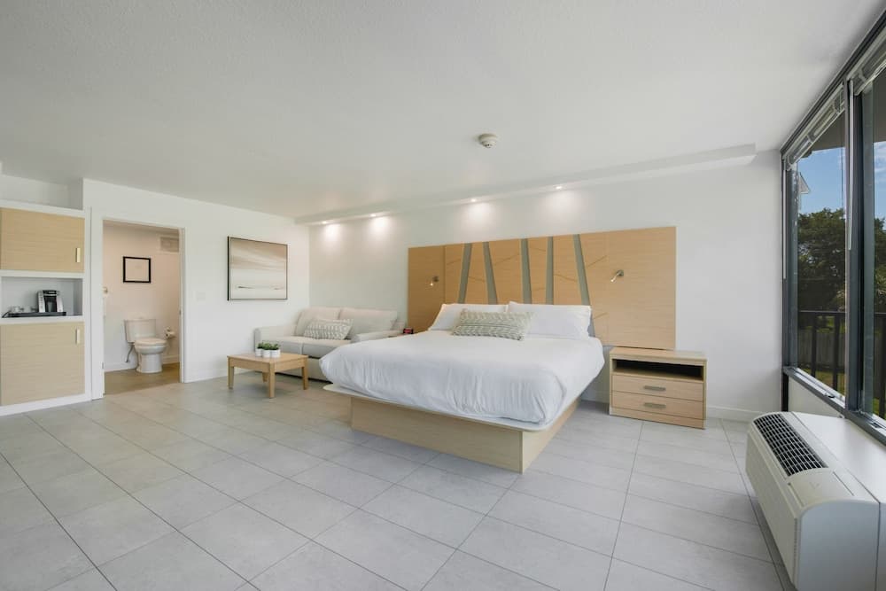 Casey Key Resorts - Mainland — Venice