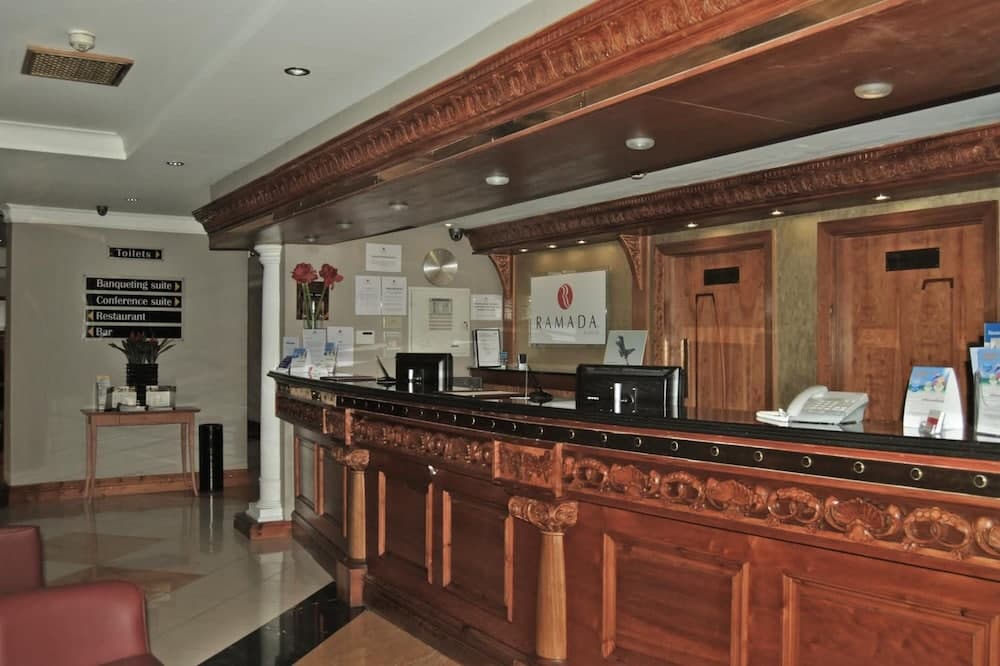 Savera Hotel South Ruislip — Northolt