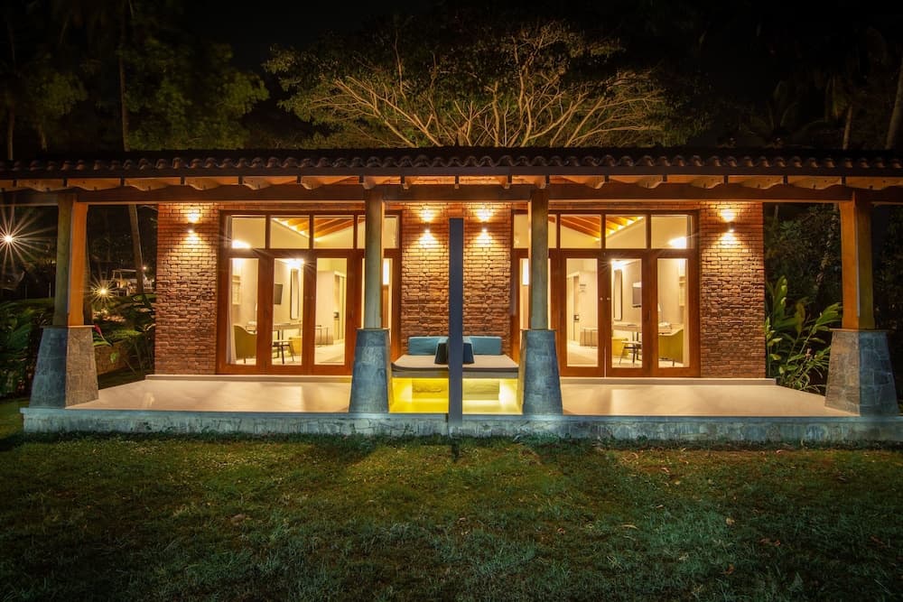 Victoria Golf & Country Resort — Adhikarigama