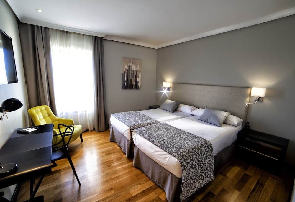 Hotel Parque Real — Ciudad Real